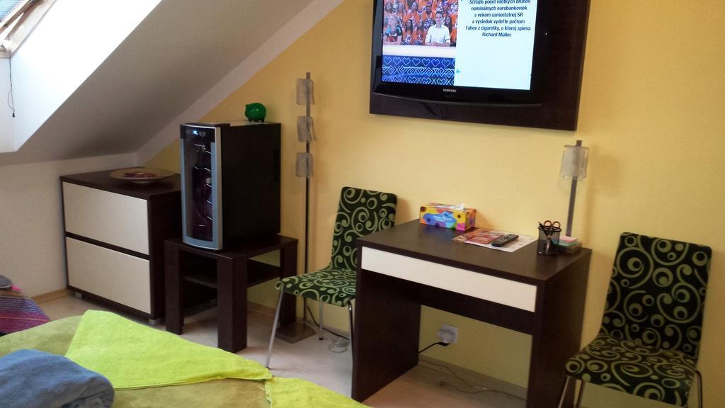 Free Apartman Bešeňová Zimmer foto